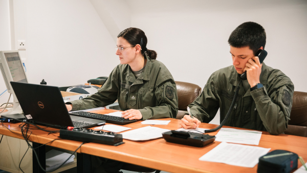 Informationshotline der Garde für Milizsoldaten